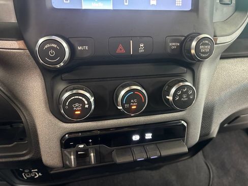 Used 2024 RAM 2500 Tradesman w/ Chrome Appearance Group AWD/4WD image 22