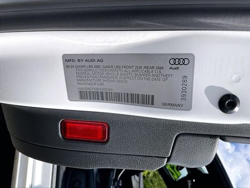 Used 2025 Audi A5 2.0T Premium Plus AWD/4WD image 32
