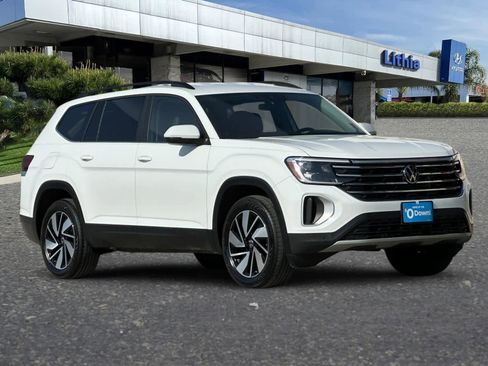 Used 2025 Volkswagen Atlas SE image 10