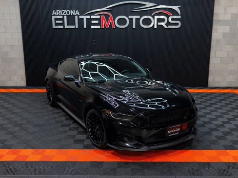 Used 2015 Ford Mustang GT Premium RWD image 3