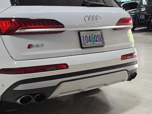 Used 2022 Audi SQ7 Prestige w/ Prestige Package AWD/4WD image 13