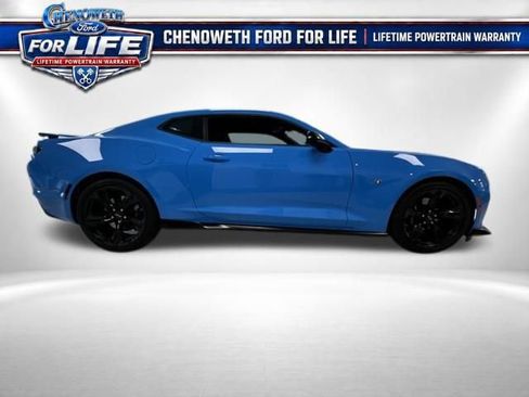 Used 2022 Chevrolet Camaro SS RWD image 7