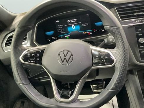 Used 2022 Volkswagen Tiguan SE R-Line FWD image 21