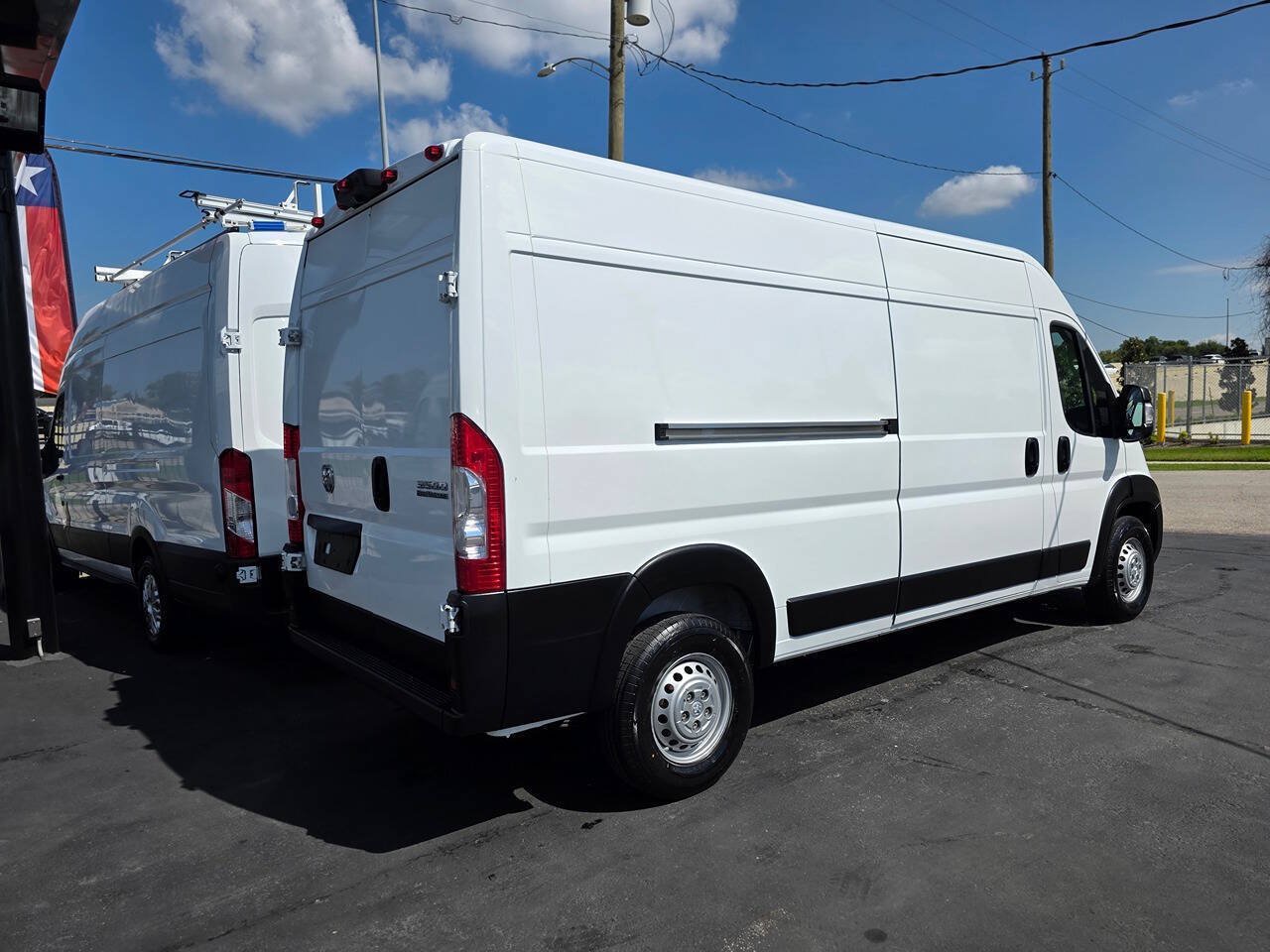 Used 2025 RAM ProMaster 3500 w/ Convenience Group FWD image 6