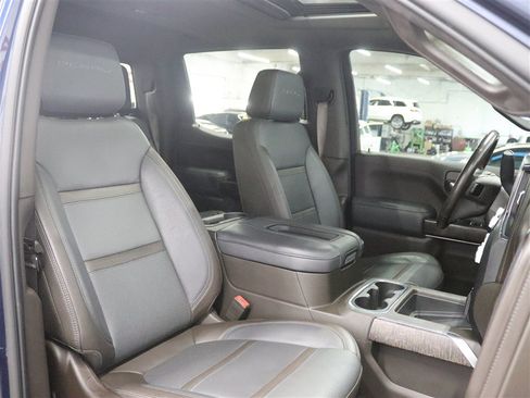 Used 2020 GMC Sierra 1500 Denali w/ Technology Package AWD/4WD image 29