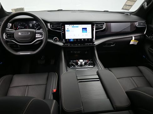 Used 2024 Jeep Grand Wagoneer Series II w/ Quick Order Packagew 28T image 43