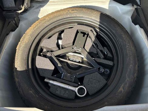 Used 2011 Subaru Forester 2.5XT Premium image 18