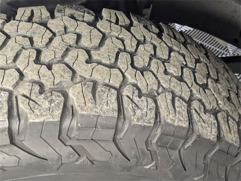 Used 2021 Jeep Wrangler Rubicon w/ Cold Weather Group image 9