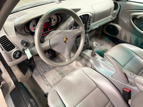 Used 2004 Porsche 911 Carrera image 4