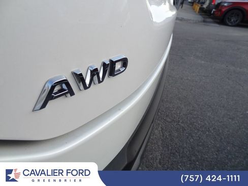 Used 2026 Honda Pilot Elite image 8