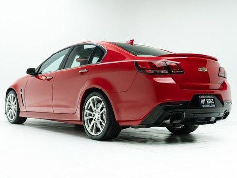 Used 2015 Chevrolet SS image 18