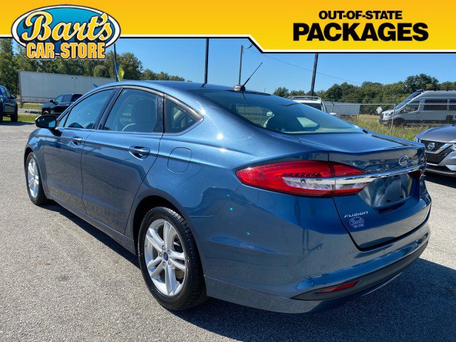 Used 2018 Ford Fusion SE w/ Fusion SE Technology Package FWD image 4