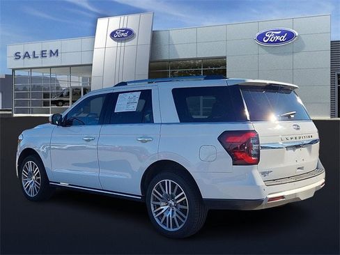 Certified 2022 Ford Expedition Limited image 4
