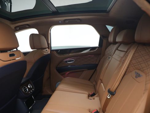 New 2026 Bentley Bentayga AWD/4WD image 19