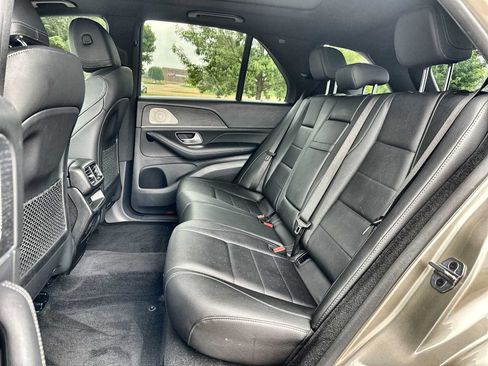 Used 2023 Mercedes-Benz GLE 450 4MATIC image 4