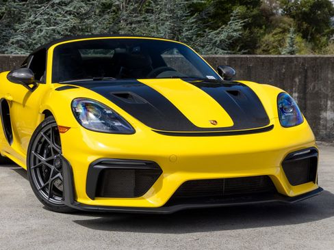 Certified 2025 Porsche 718 Boxster Spyder RS RWD image 9