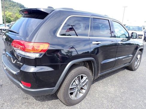Used 2017 Jeep Grand Cherokee Limited image 8