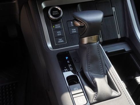 Used 2025 Lexus GX 550 AWD/4WD image 24