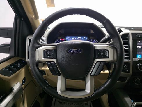 Used 2019 Ford F250 Lariat w/ Lariat Ultimate Package image 4