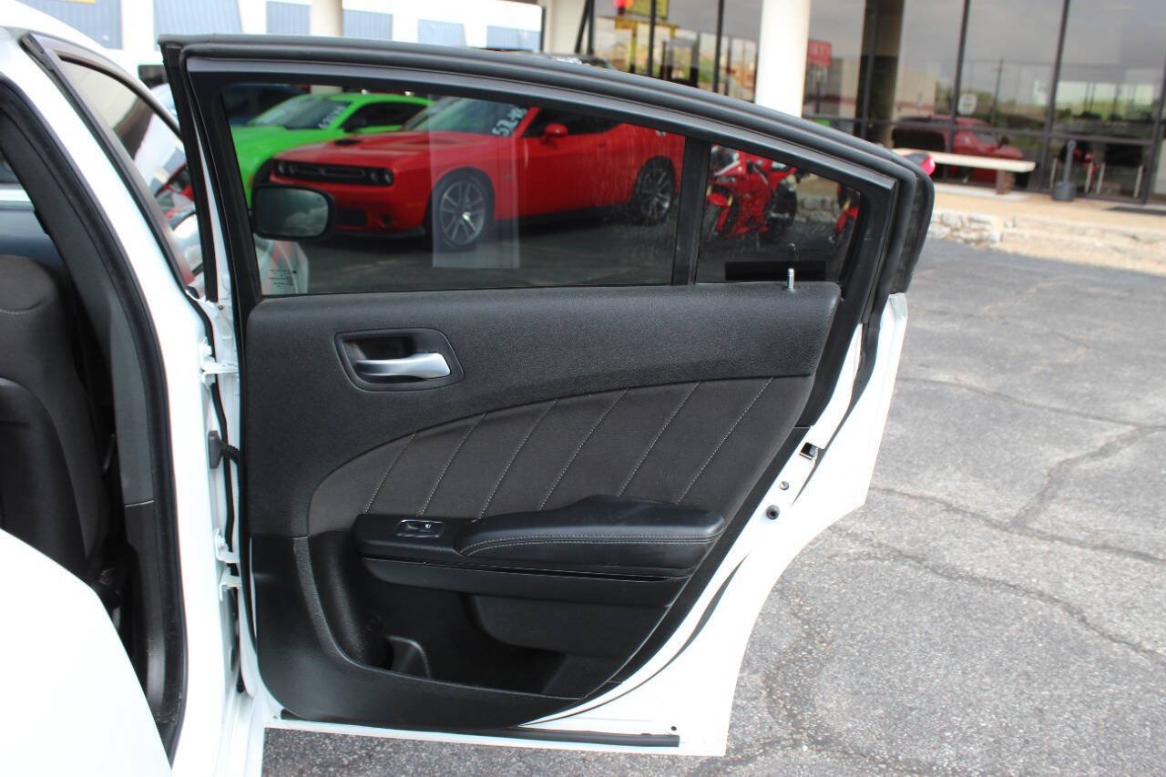 Used 2023 Dodge Charger R/T w/ Blacktop Package RWD image 16