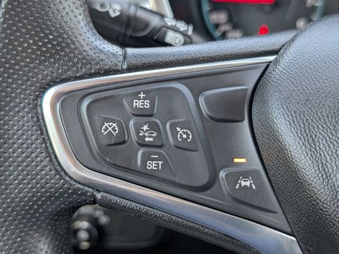 Used 2020 Chevrolet Equinox LS FWD image 21