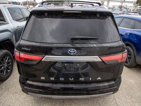 Used 2023 Toyota Sequoia Capstone image 10