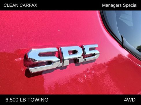 Used 2025 Toyota Tacoma SR5 AWD/4WD image 25
