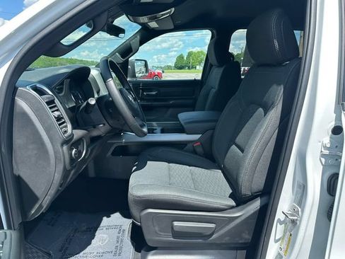 New 2026 RAM 1500 Express AWD/4WD image 9