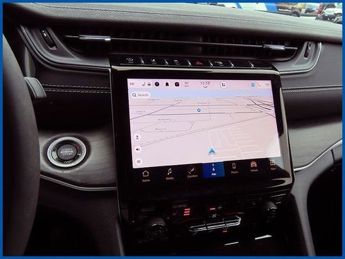 Certified 2023 Jeep Grand Cherokee L Limited image 17