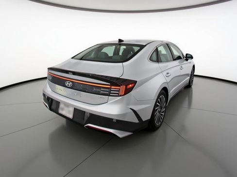 Used 2025 Hyundai Sonata SEL image 9