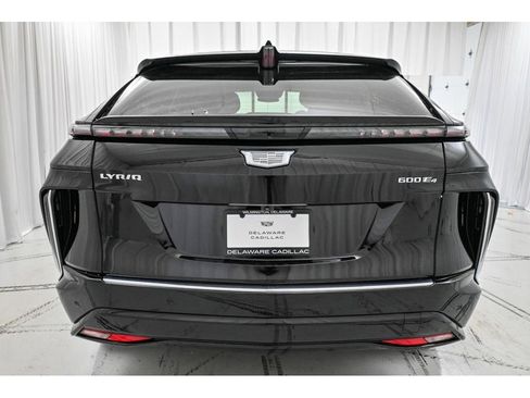New 2026 Cadillac Lyriq Luxury image 6