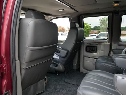 Used 2014 Chevrolet Express 1500 RWD image 27