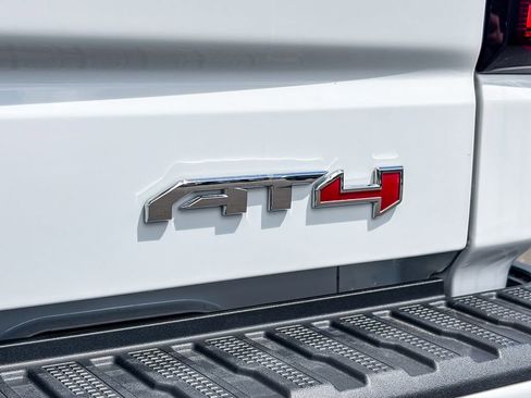 Used 2023 GMC Sierra 1500 AT4 w/ Technology Package image 11