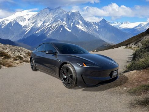 Used 2024 Tesla Model 3 Performance image 7