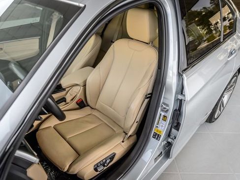 Used 2017 BMW 340i xDrive Sedan image 40