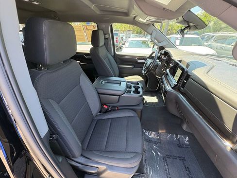 Used 2025 Chevrolet Silverado 1500 LT RWD image 22