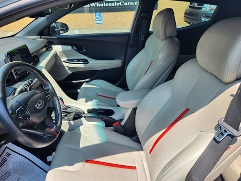 Used 2019 Hyundai Veloster Turbo Ultimate FWD image 6