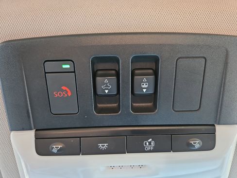 Used 2023 Nissan Rogue SL w/ SL Premium Package image 23