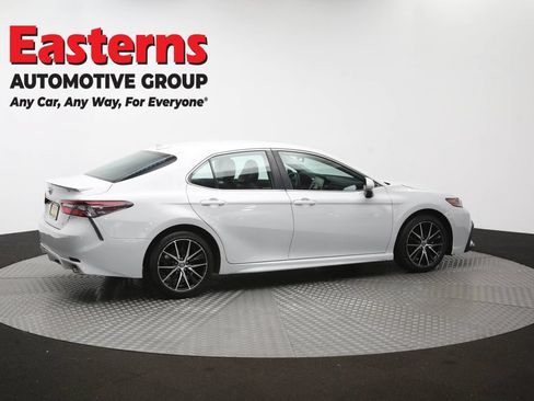 Used 2024 Toyota Camry SE w/ Cold Weather Package FWD image 41