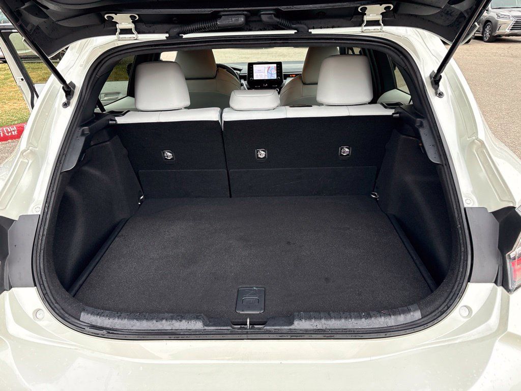 Used 2019 Toyota Corolla XSE FWD image 19