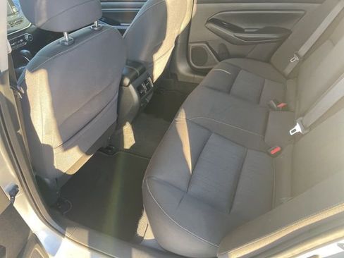 Used 2020 Nissan Altima 2.5 SV AWD/4WD image 9