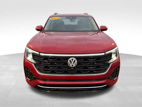 Used 2024 Volkswagen Atlas SEL Premium R-Line image 2