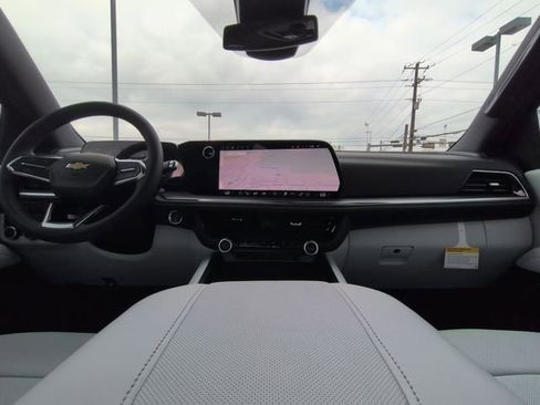 New 2026 Chevrolet Suburban Premier w/ Sun And Tow Package image 2