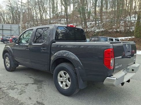 Used 2012 Nissan Frontier SV image 5