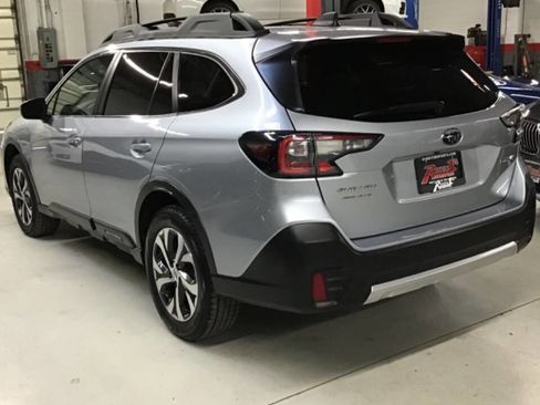 Used 2020 Subaru Outback Limited w/ Tech Package 2 image 5