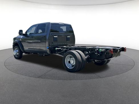 New 2026 RAM 5500 Tradesman AWD/4WD image 3