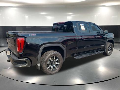 Used 2022 GMC Sierra 1500 Elevation w/ Elevation Premium Package AWD/4WD image 6