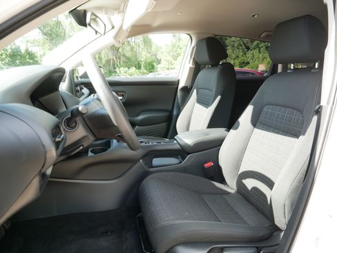 Used 2025 Honda HR-V LX image 33
