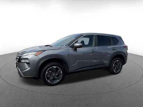 Used 2025 Nissan Rogue SV FWD image 8