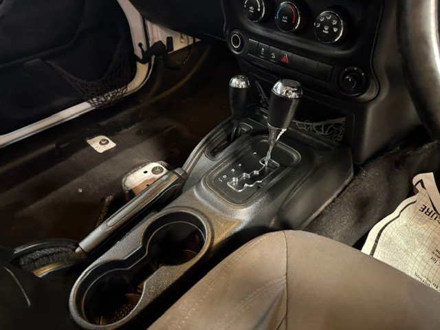 Used 2016 Jeep Wrangler Unlimited Sport AWD/4WD image 15